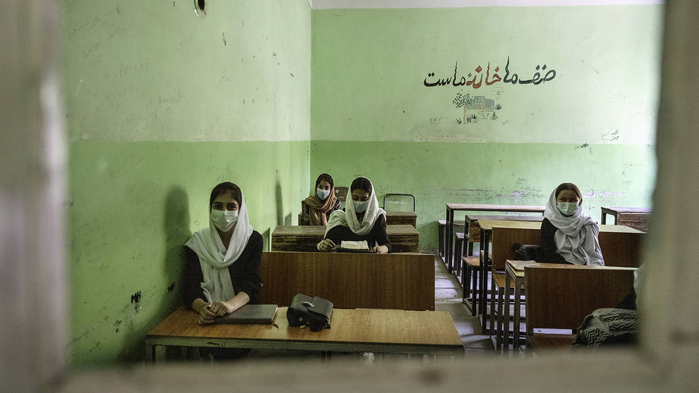 sachs348_Paula Bronstein Getty Images_afghanistangirlsschool