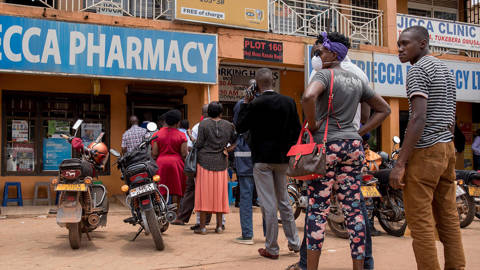 monga6_BADRU KATUMBAAFP via Getty Images_africaugandapharmacylinecoronavirus
