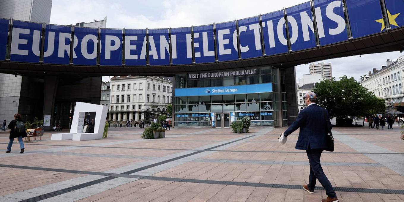 The Enduring Influence of Europe’s Far Right by Jan-Werner Mueller ...