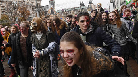 op_khapaeva2_ SERGEI SUPINSKYAFP via Getty Images_halloween