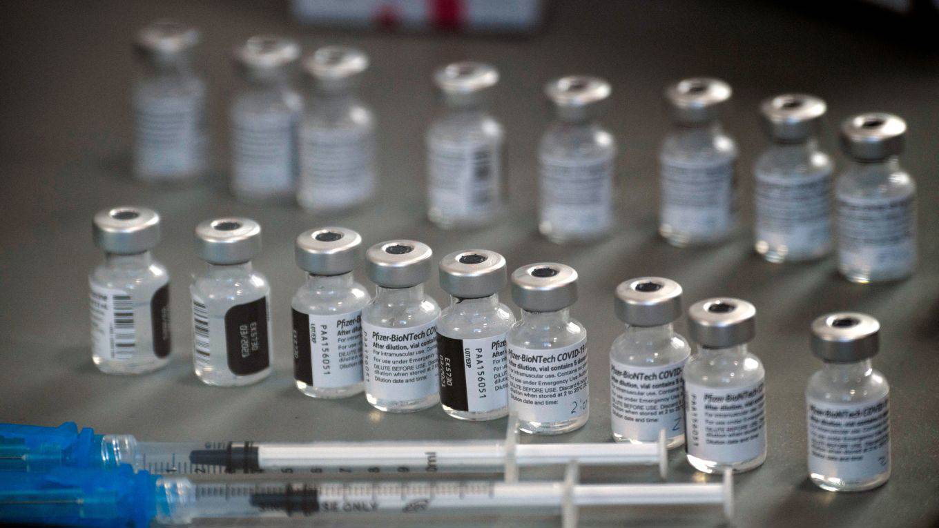 blanchard16_PATRICK T. FALLONAFP via Getty Images_covid vaccine