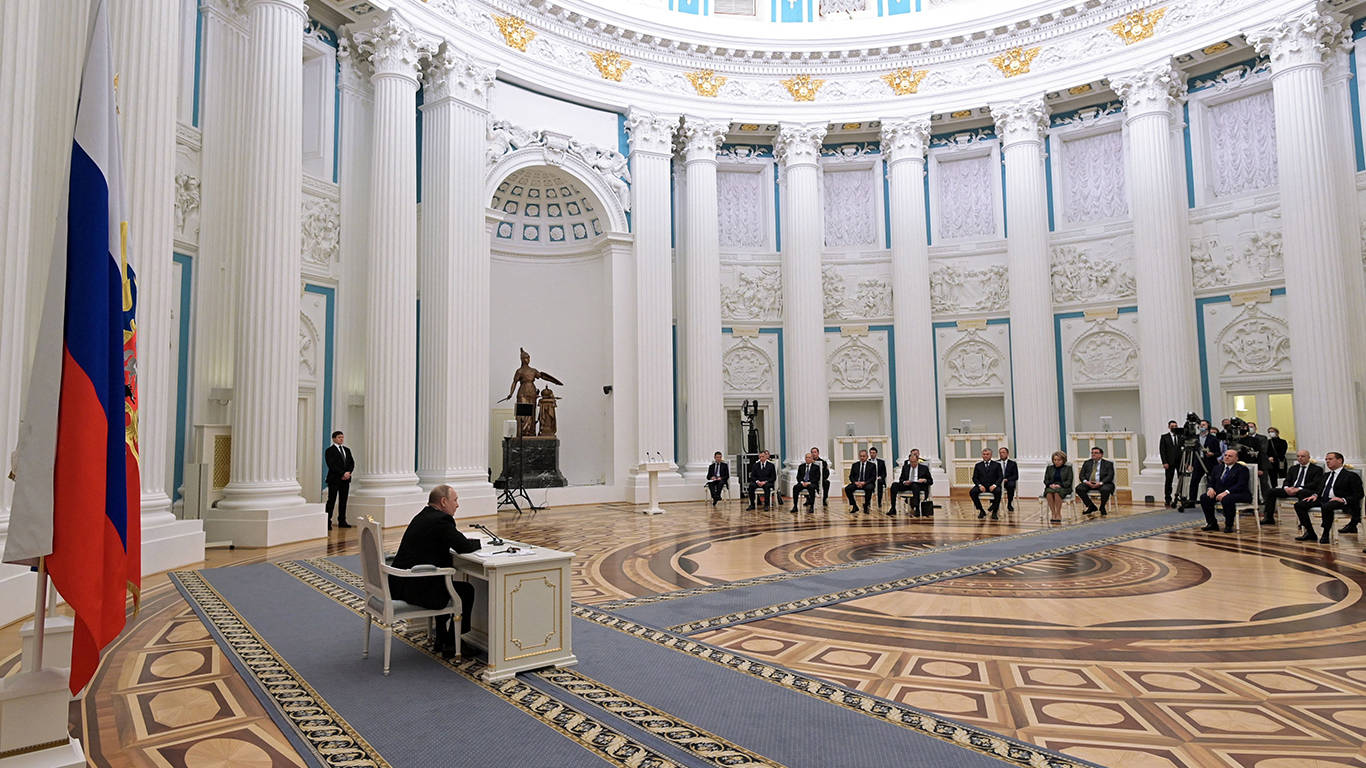 khrushcheva152_ALEXEY NIKOLSKYSputnikAFP via Getty Images_putin totalitarianism