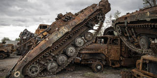 gorodnichenko9_Metin AktasAnadolu Agency via Getty Images_destroyed russian tanks