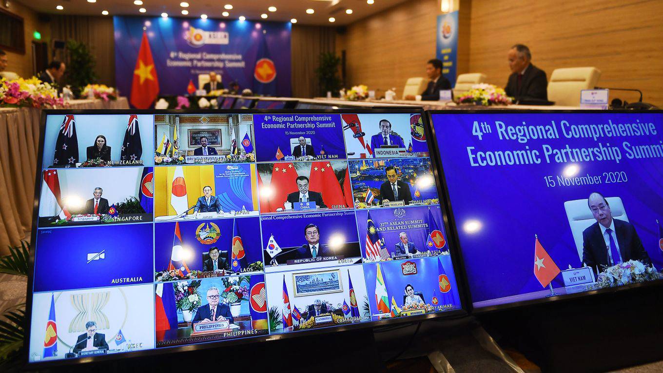 lee48_NHAC NGUYENAFP via Getty Images_rcep signing