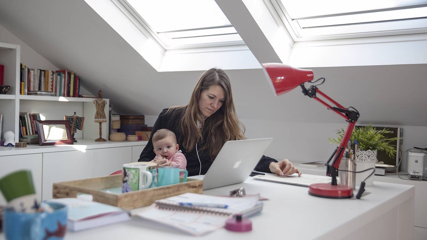 mbarry1_Miguel PereiraGetty Images_mom working from home