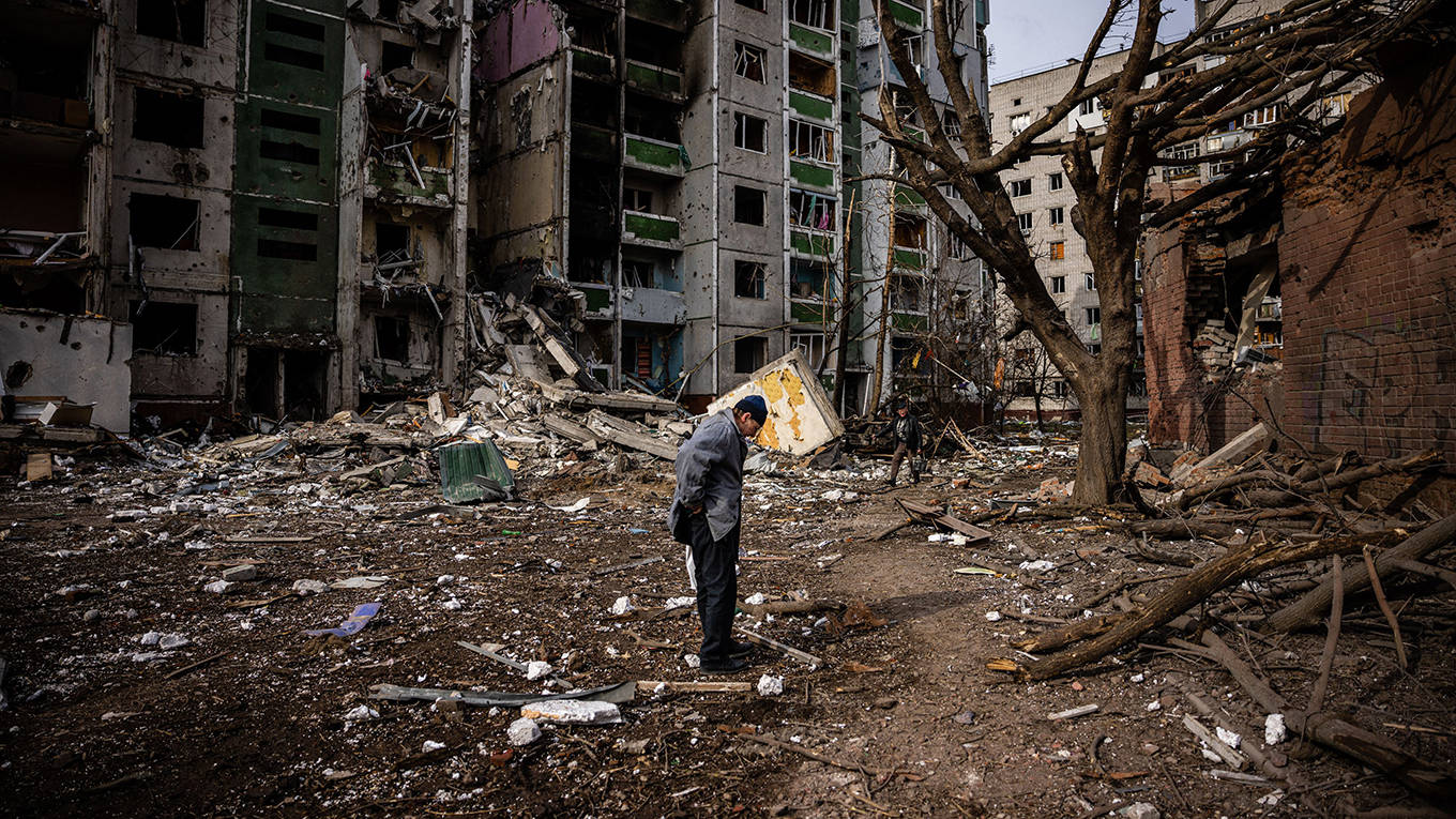 medish1_DIMITAR DILKOFFAFP via Getty Images_ukrainewar