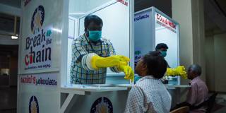 tharoor140_ARUN CHANDRABOSEAFP via Getty Images_keralaindiacoronavirus
