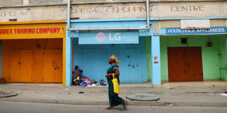 krueger59_NIPAH DENNISAFP via Getty Images_ghanaeconomypoverty