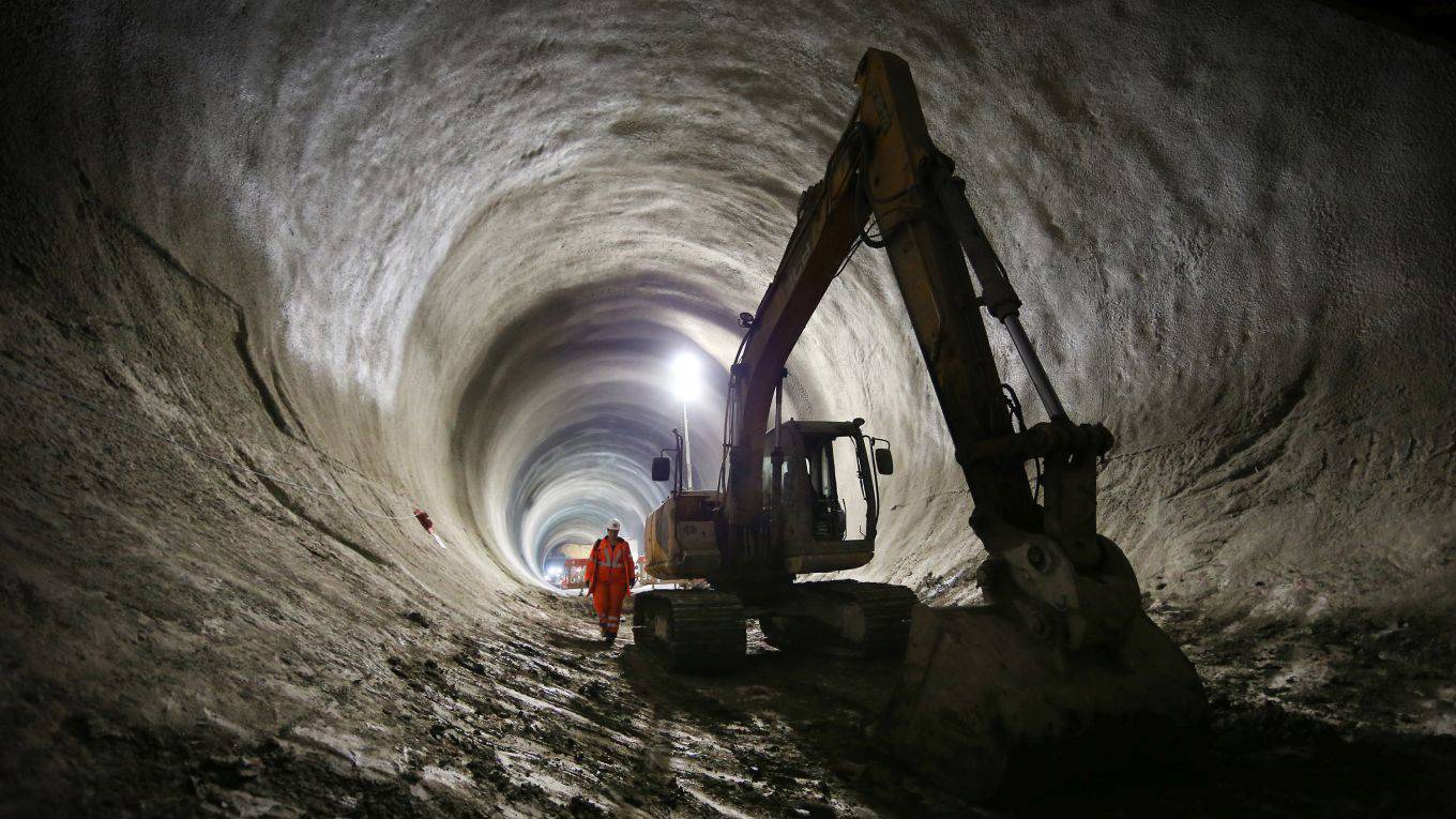 rogoff202_ Peter MacdiarmidGetty Images_tunnel digger