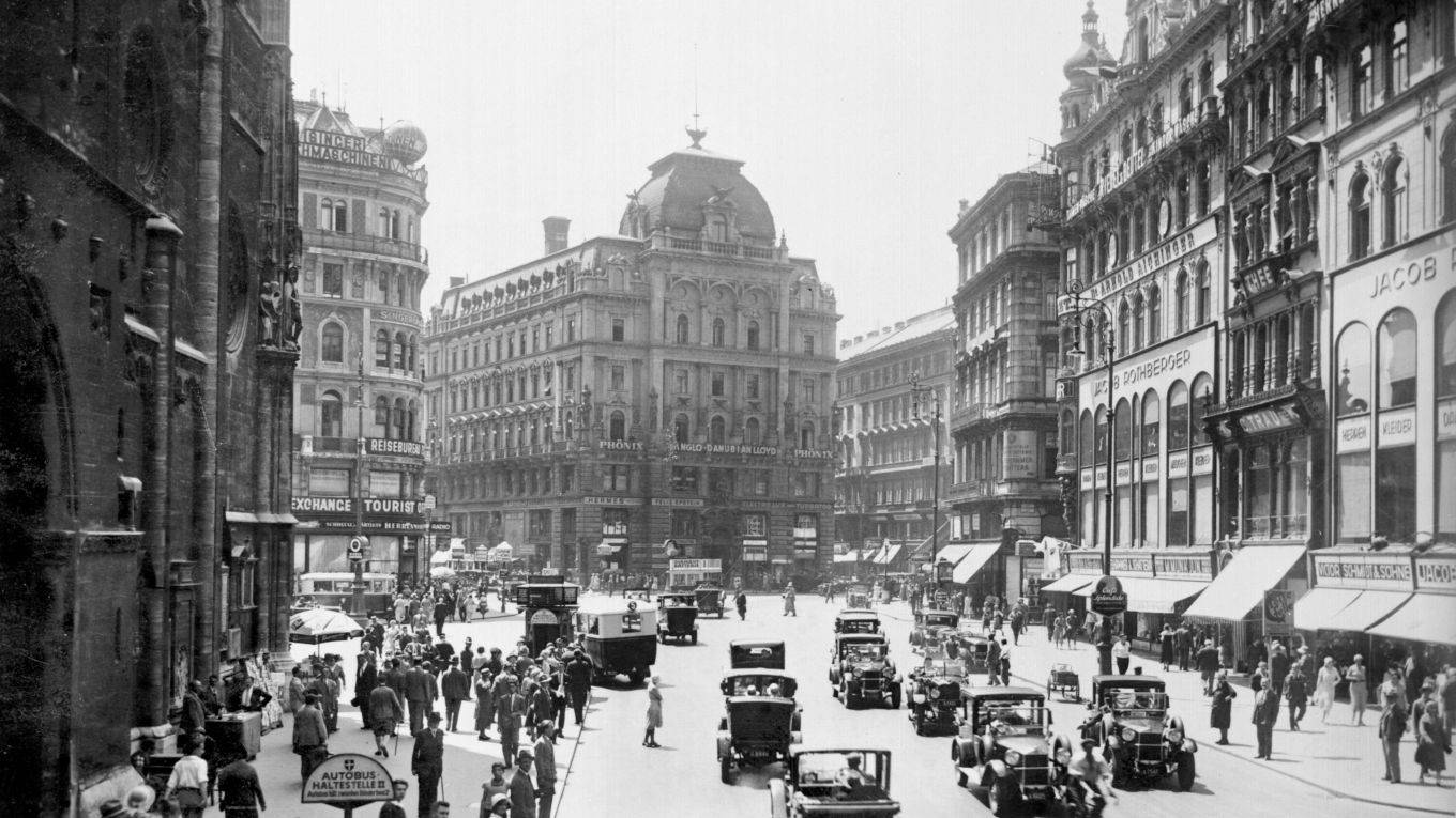 op_misak1_BoyerRoger Viollet via Getty Images_vienna 1920s