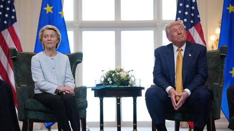 stiglitz356_Andrew HarnikGetty Images_trumpvonderleyen
