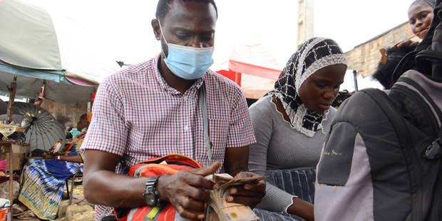 ibrahim7_Olukayode JaiyeolaNurPhoto via Getty Images_nigeriaafricaeconomymoneycoronavirus