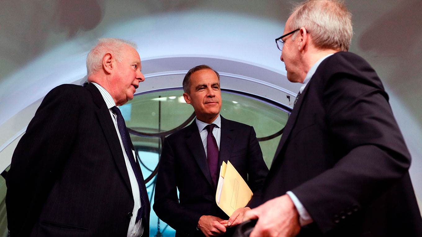 Governor of the Bank of England speaks with Chief Executive Officer of the Federal Reserve Bank of New York