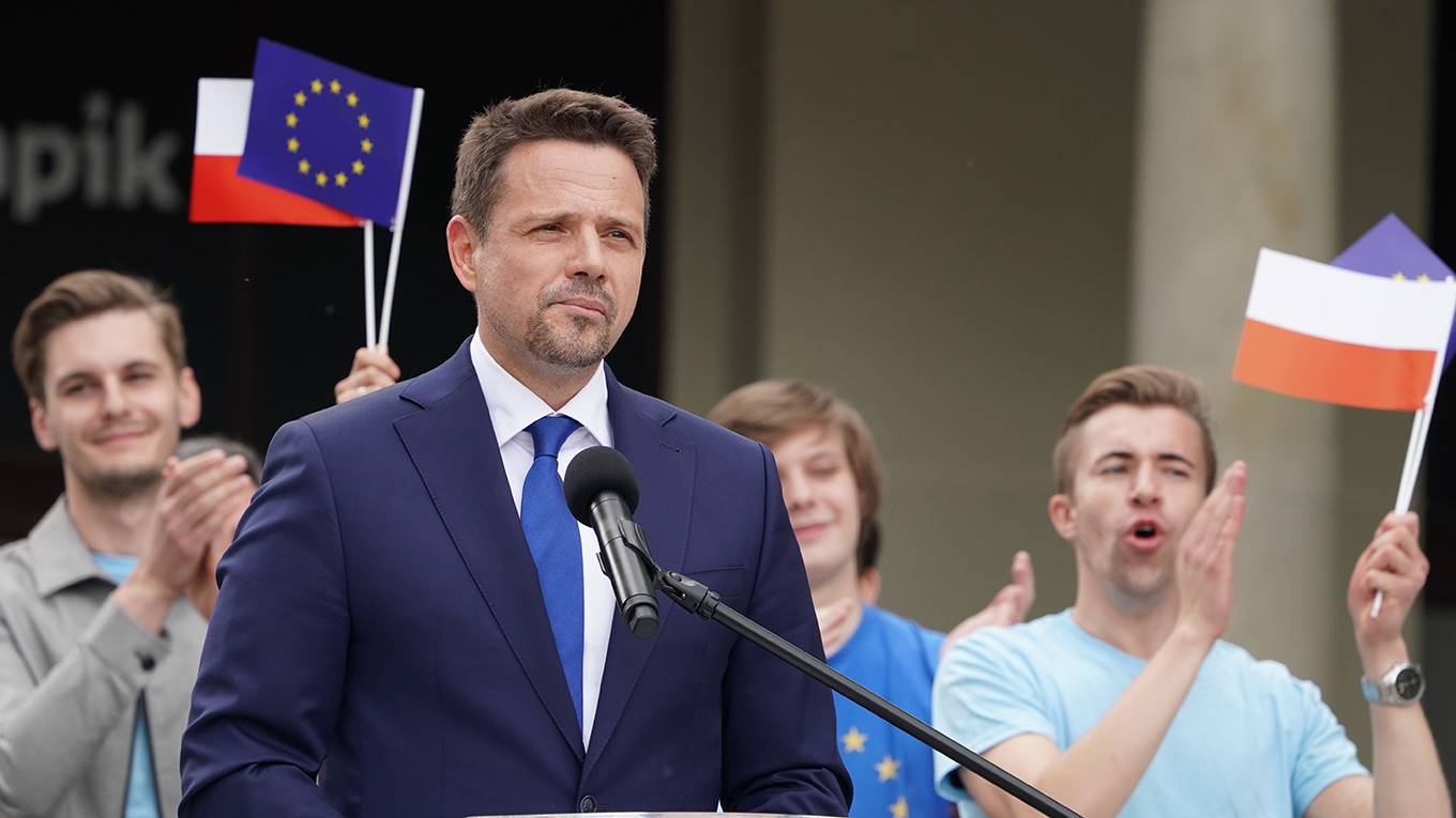 sierakowski54_JANEK SKARZYNSKIAFP via Getty Images_polandelectiontrzaskowski