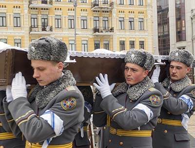 Ukraine soldiers funeral coffin