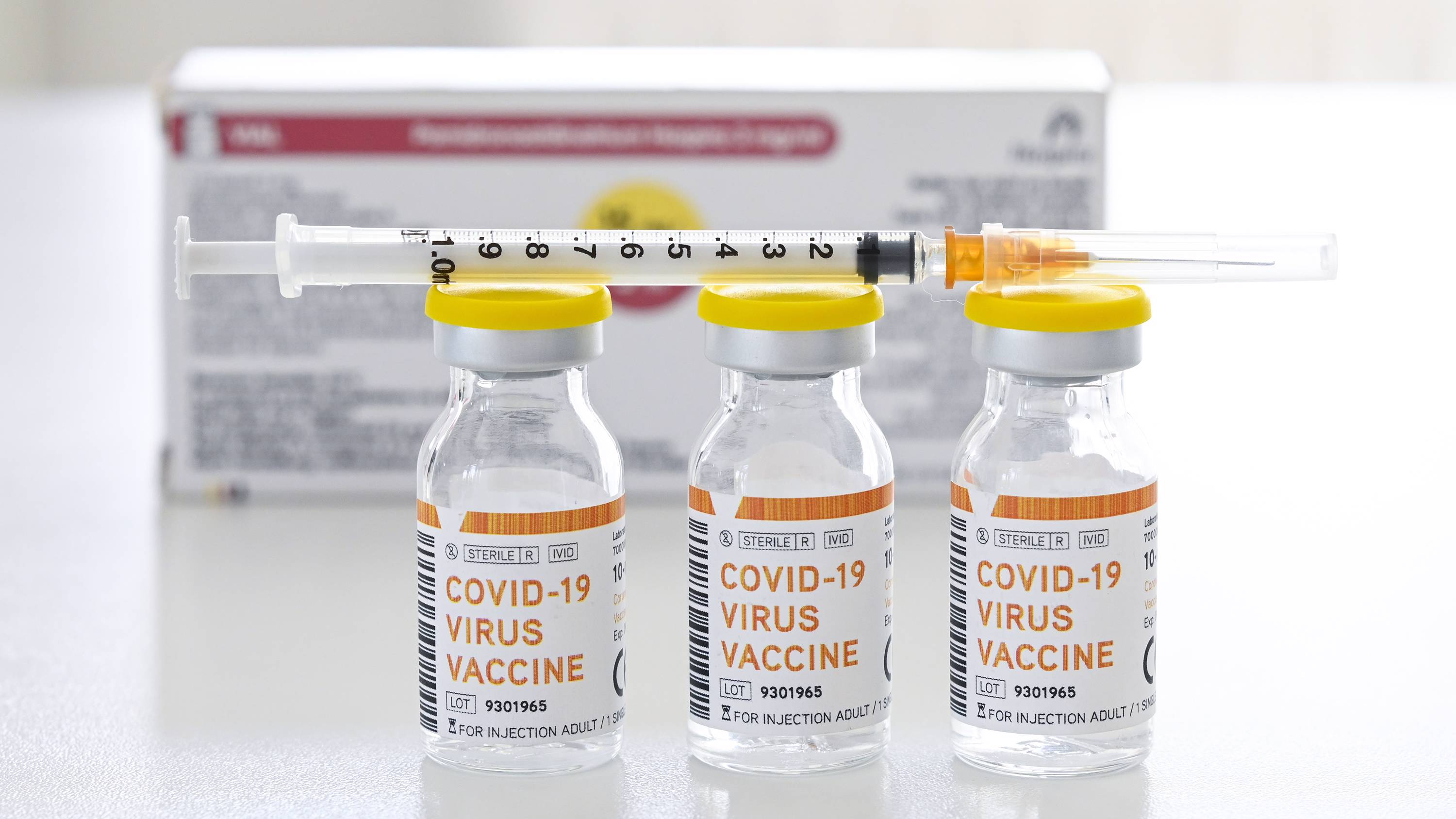 kahmed1_Vincent Kalut Photonews via Getty Images_coronavirusvaccine