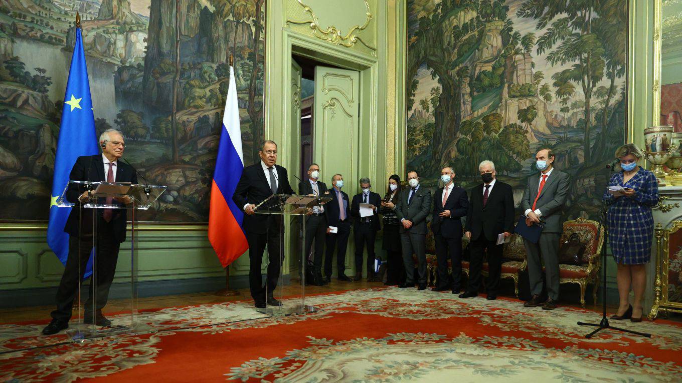 palacio116_Russian Foreign MinistryHandoutAnadolu Agency via Getty Images_borrell moscow