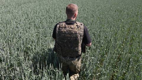 qian22_ANATOLII STEPANOVAFP via Getty Images_ukraine wheat