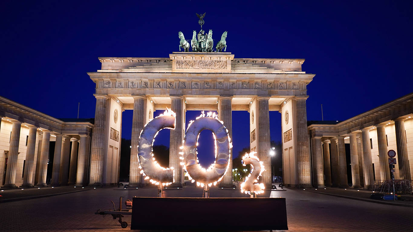 sinn98_Jörg Carstensenpicture alliance via Getty Images_co2 germany