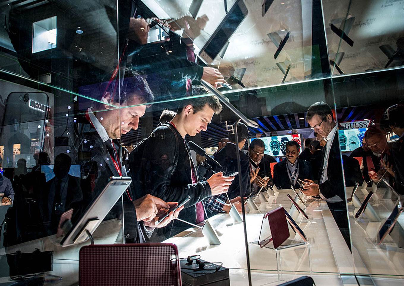 mobile phones display