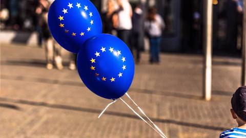 bildt64_NorbertKamilKowaczekEyeEmGettyImages_EUballoonsboy