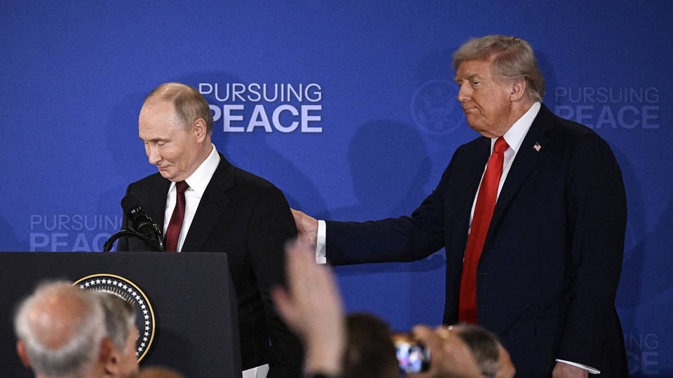 Evropski protinačrt za Ukrajino odpira vrata Natu, Zelenski kritičen do Trumpovega načrta