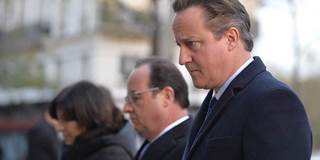 David Cameron and François Hollande in Paris.