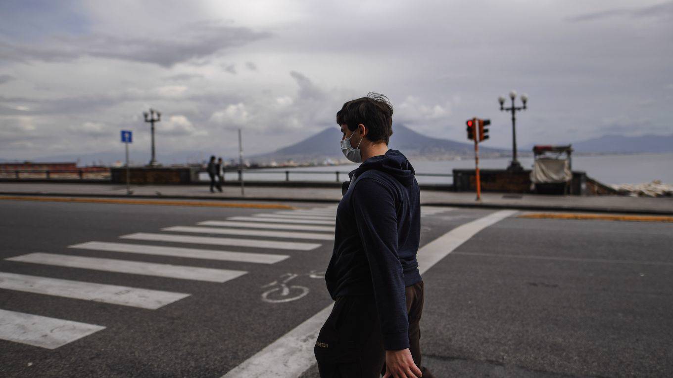 vonhammerstein1_Salvatore LaportaKONTROLABLightRocket via Getty Images_boy walking mask