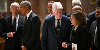 galbraith38_MandelNganGettyImages_democrats_funeral