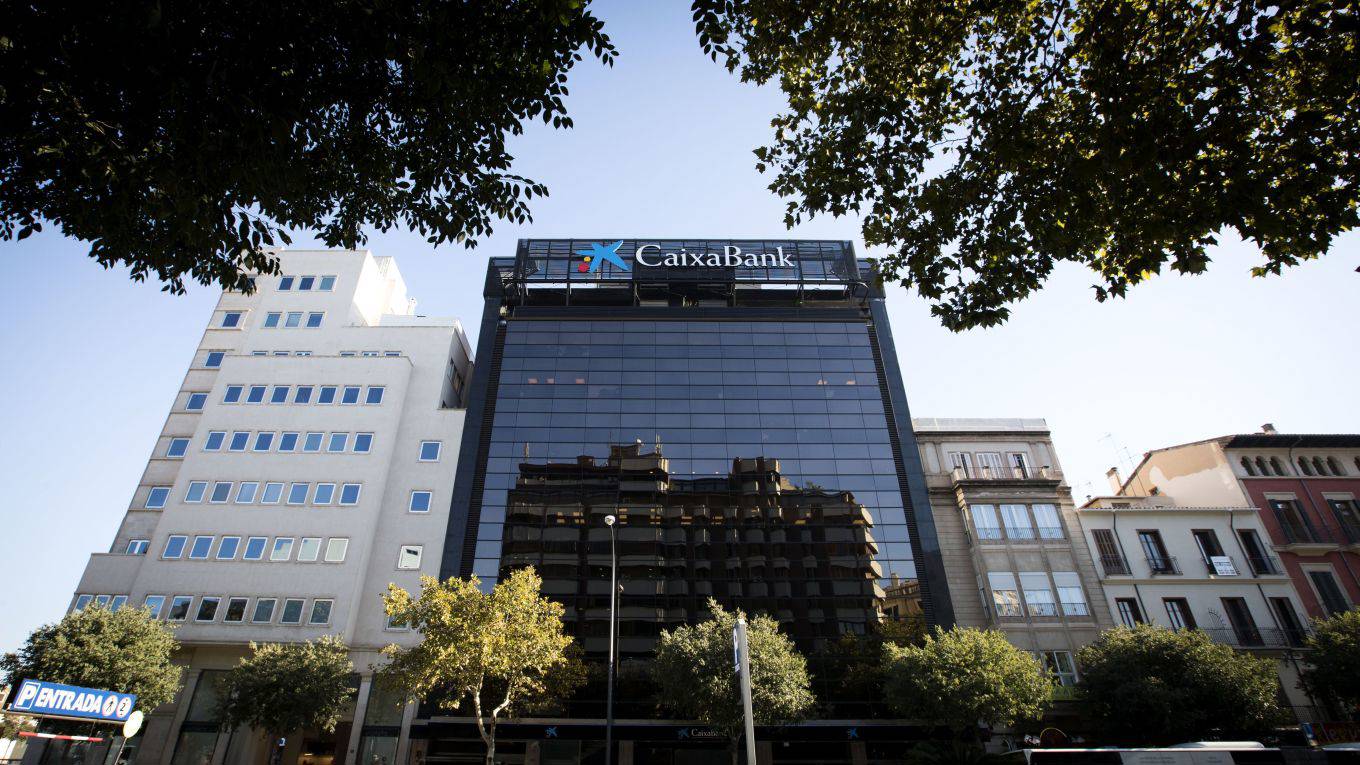 vives13_JAIME REINAAFP via Getty Images_caixabank