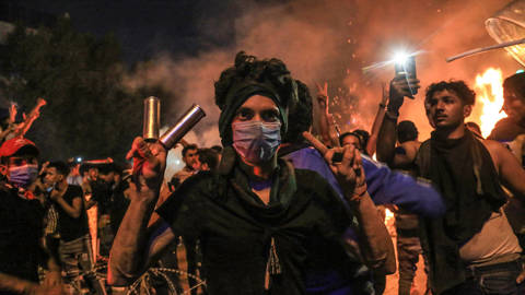 diwan17_AFP via Getty Images_iraqprotestteargas