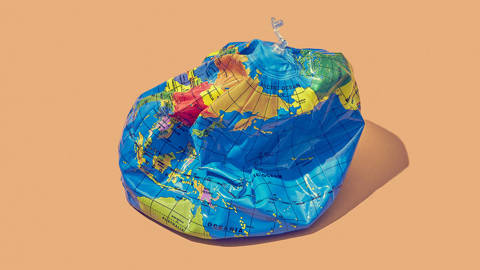 haldar43_Daniel GrizeljGettyImages_globe_deflated