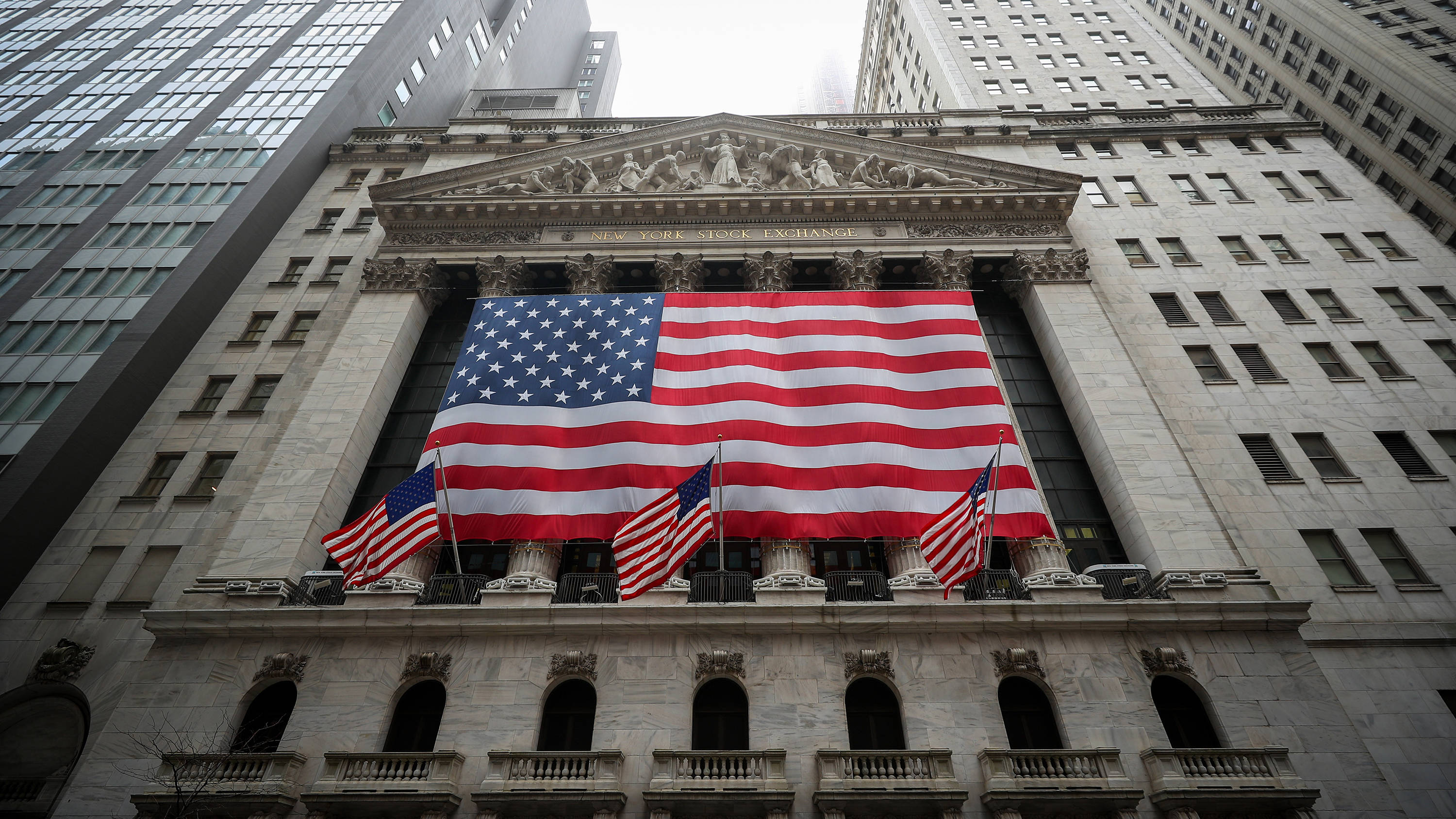 shultz1_Tayfun CoskunAnadolu Agency via Getty Images_nystockexchangeusflagmarket