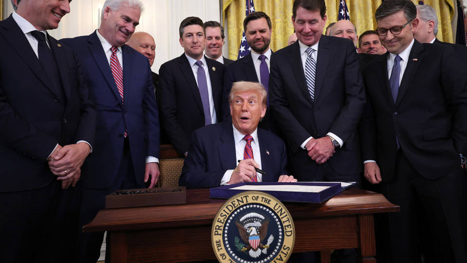 Trump’s Stablecoin Gamble