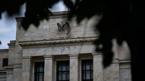 galbraith31_Kent Nishimura  Los Angeles Times via Getty Images_fed