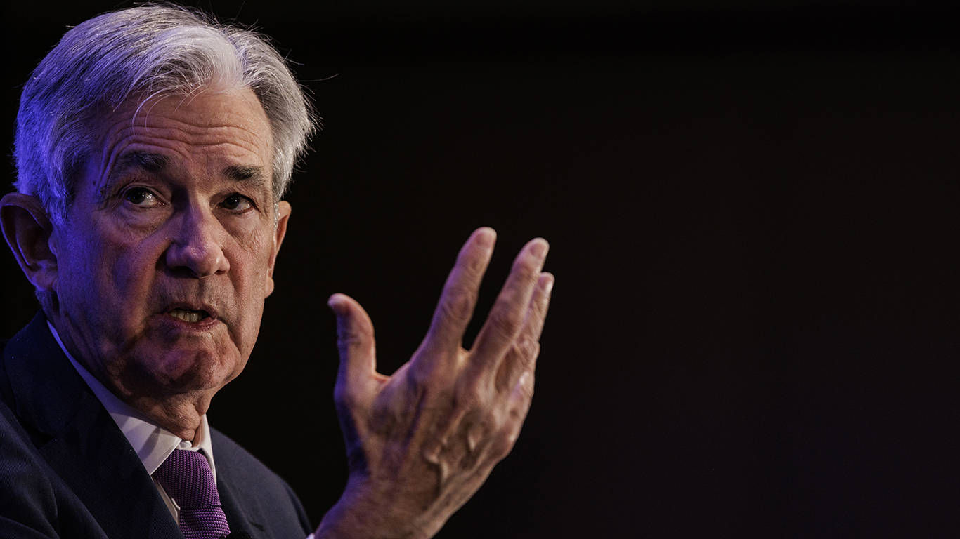 delong239_Samuel CorumGetty Images_jerome powell