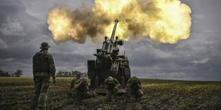 husarska6_ARIS MESSINISAFP via Getty Images_ukraine weapons