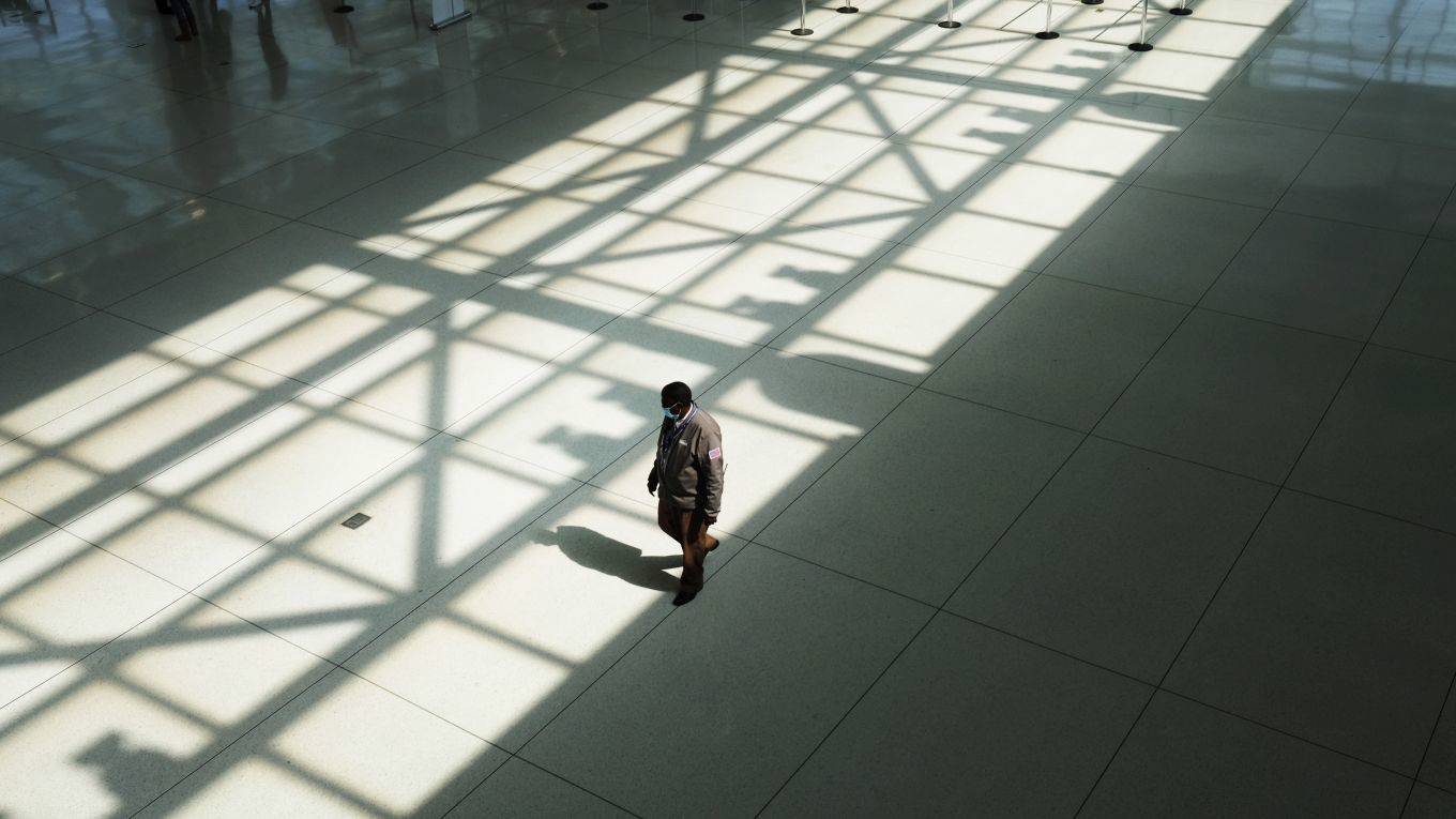 krastev13_Spencer Platt Getty Images_empty airport