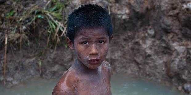 Colombia boy mine worker development