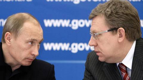 Vladimir Putin speaking with Alexei Kudrin