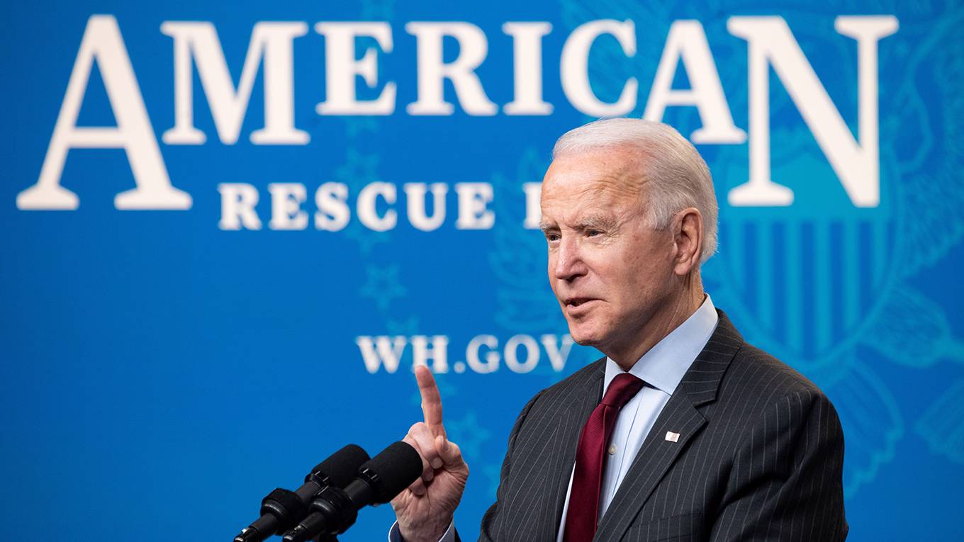 roach127_SAUL LOEBAFP via Getty Images_bidenrescueplan