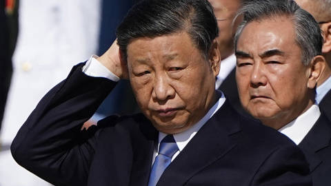 Xi Jinping looking worried