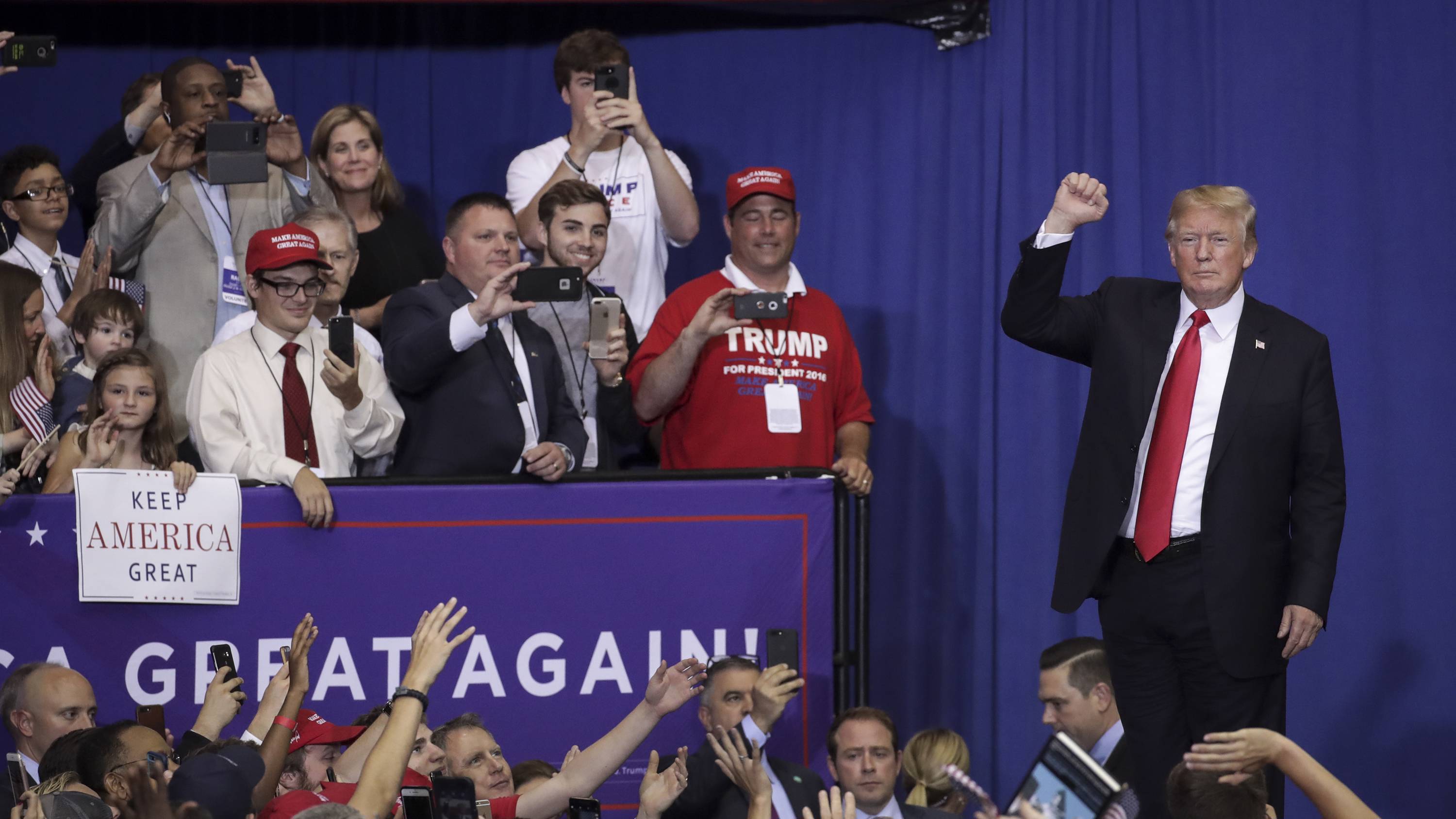 velasco106_Drew AngererGetty Images_trumprally