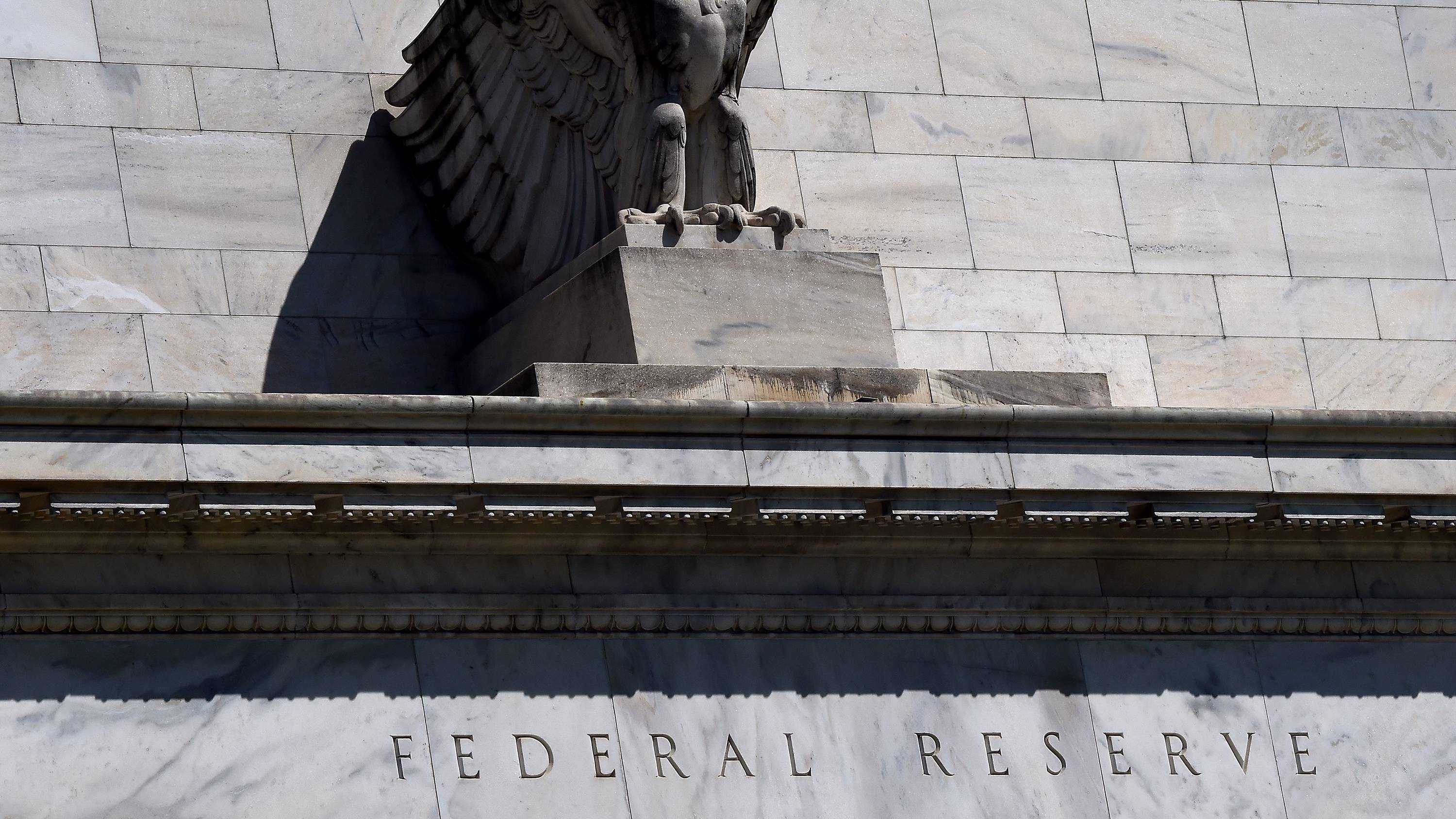 turner67_OLIVIER DOULIERYAFP via Getty Images_USfederalreserve