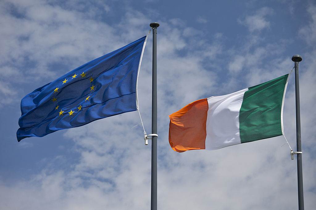 varoufakis22_Tim Graham_Getty Images_irish eu flags