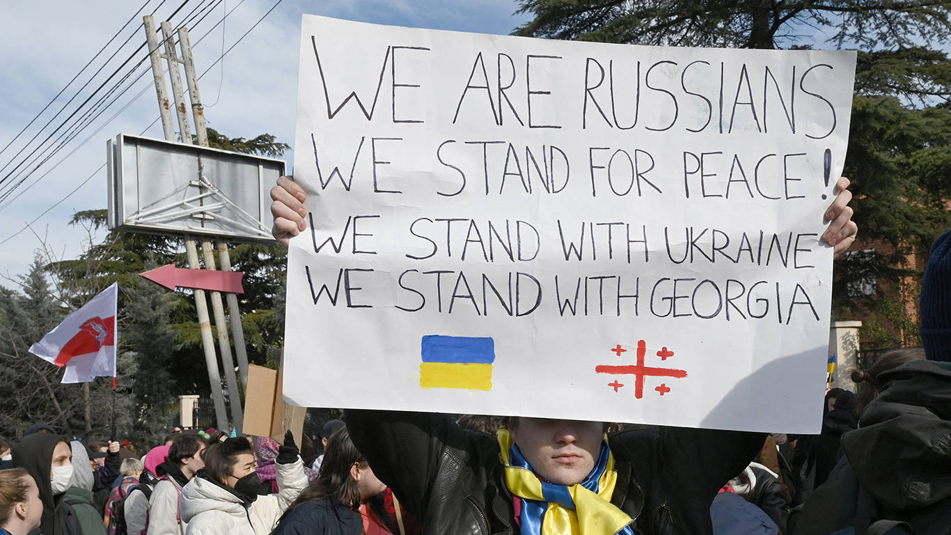 kotrikadze3_VANO SHLAMOVAFP via Getty Images_russians in tbilisi