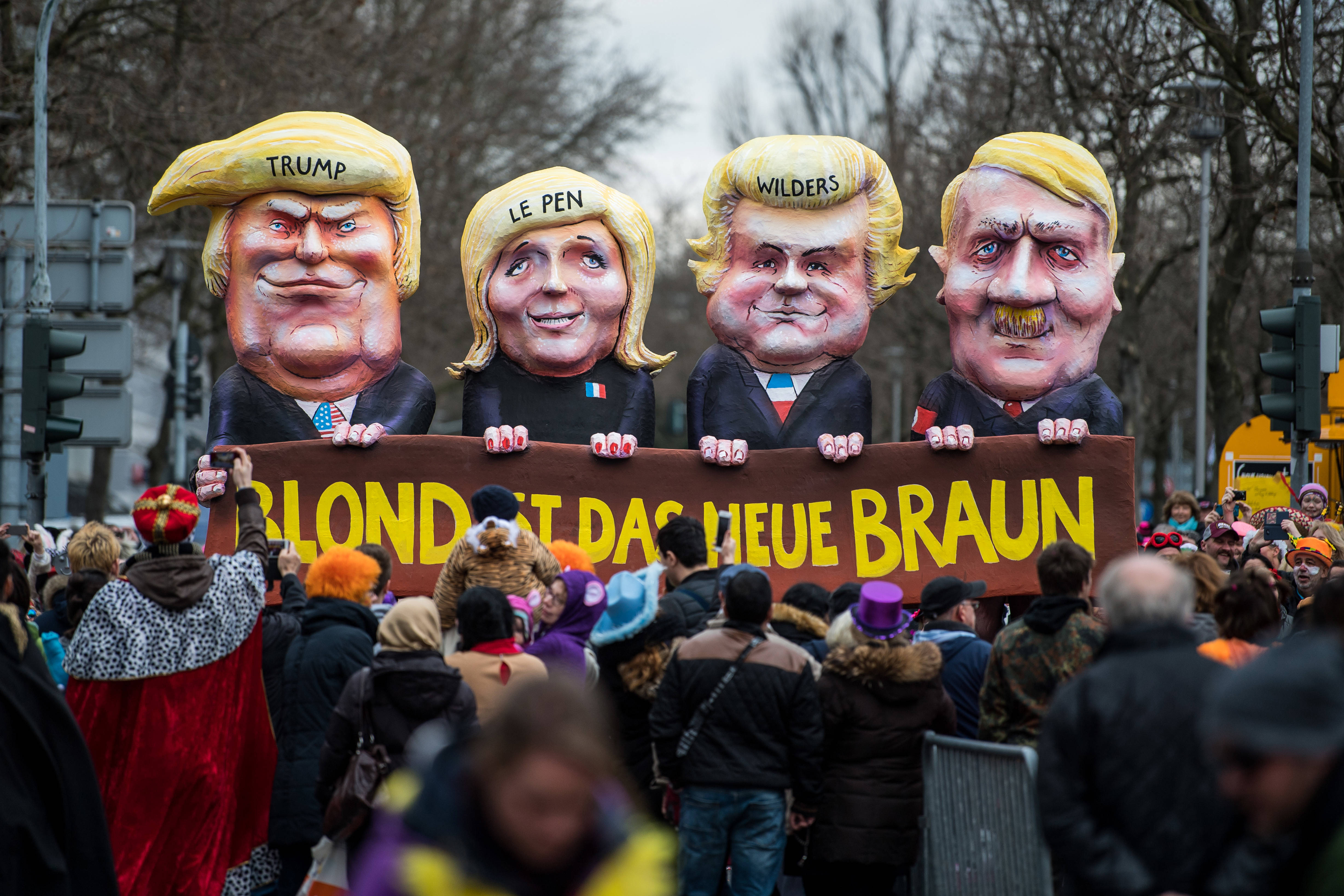 banner Trump, Le en HitlerP