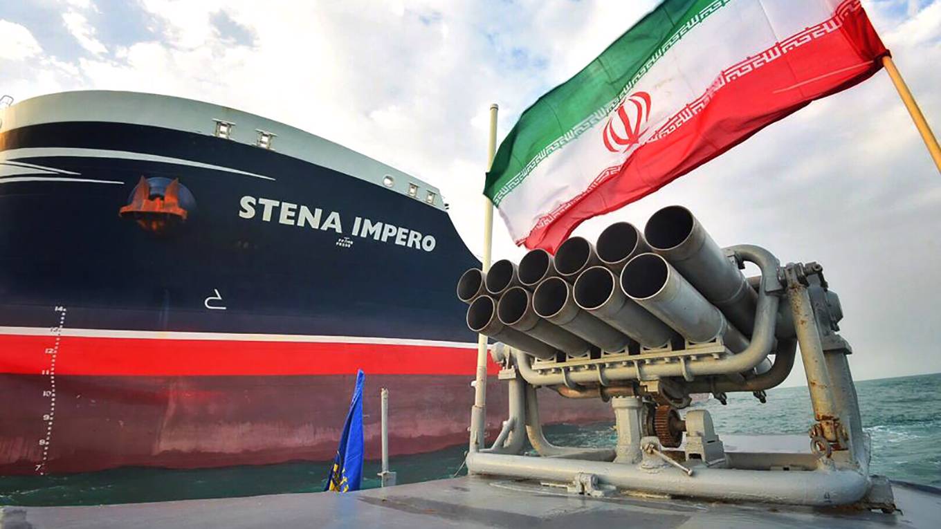 perthes22_Getty Images_iranflagbritishoiltanker