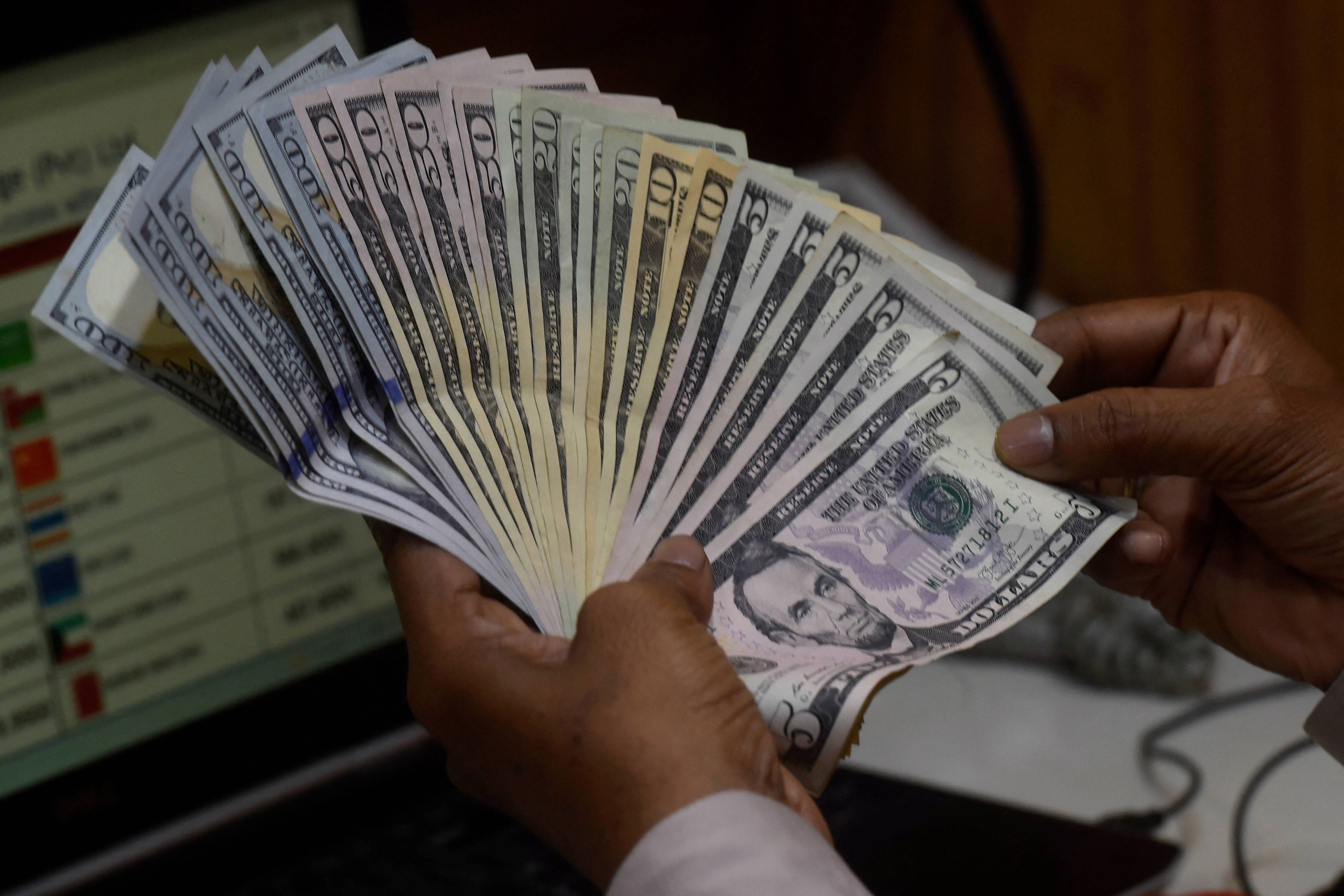 dollar karachi