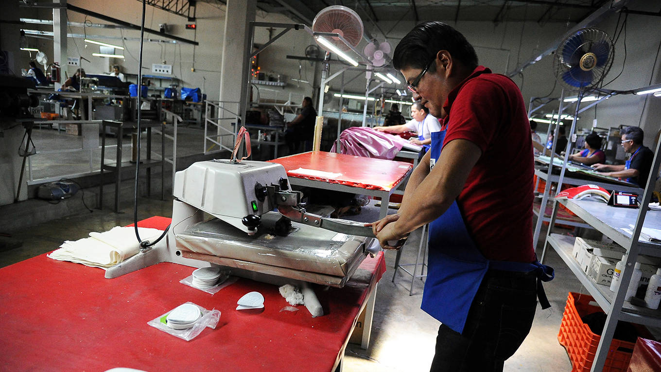 A Mexican worker